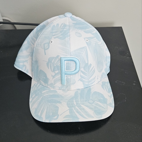 Puma Men's Hat in Light Blue and White - Picture 1 of 2